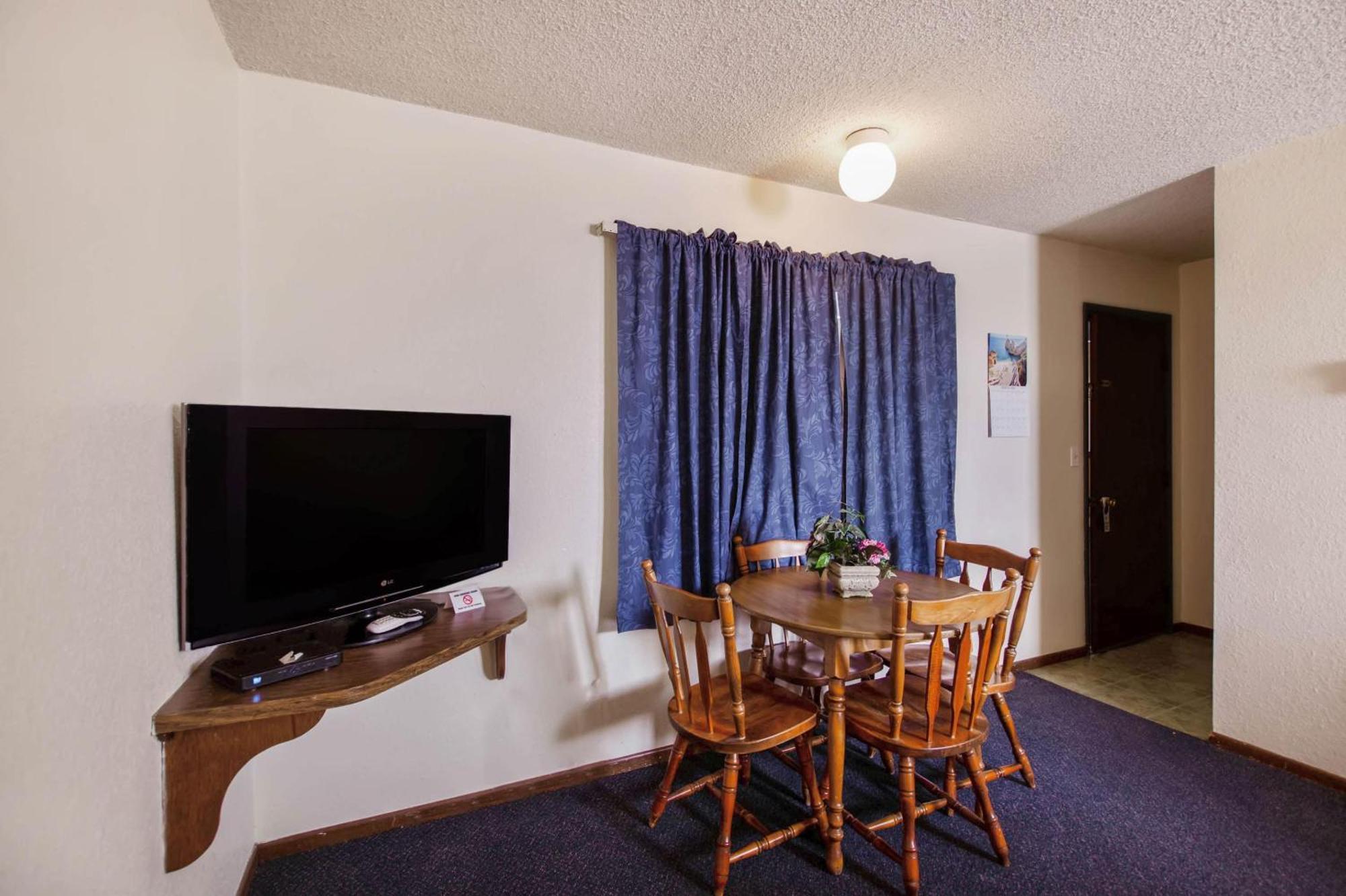 Oyo Hotel Cheyenne Wells - Us 40 外观 照片