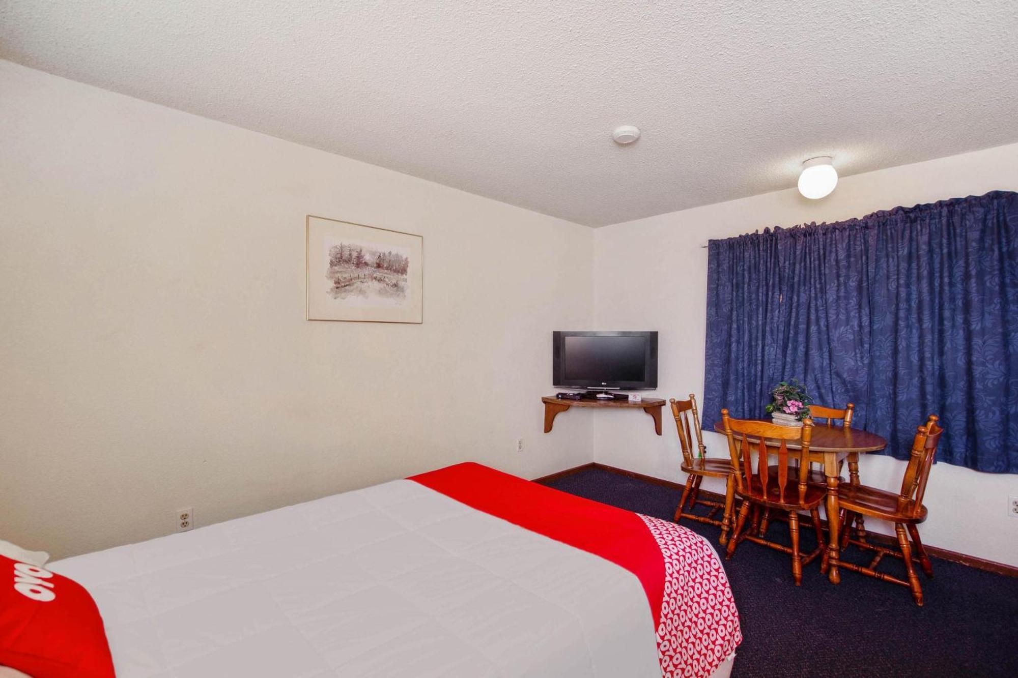 Oyo Hotel Cheyenne Wells - Us 40 外观 照片